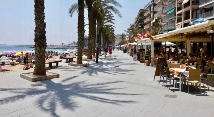 Beautiful Apartment Near Playa De Los Locos Torrevieja Eksteriør billede