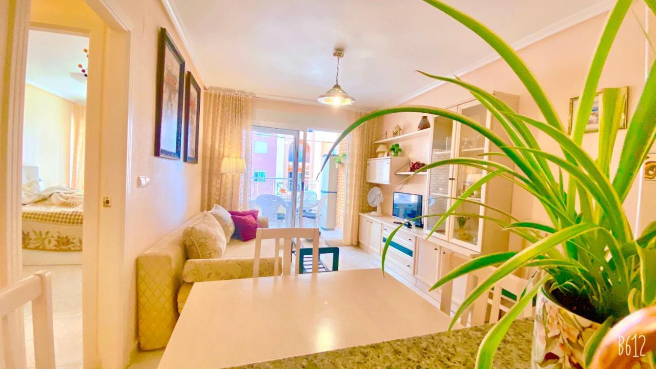 Beautiful Apartment Near Playa De Los Locos Torrevieja Eksteriør billede