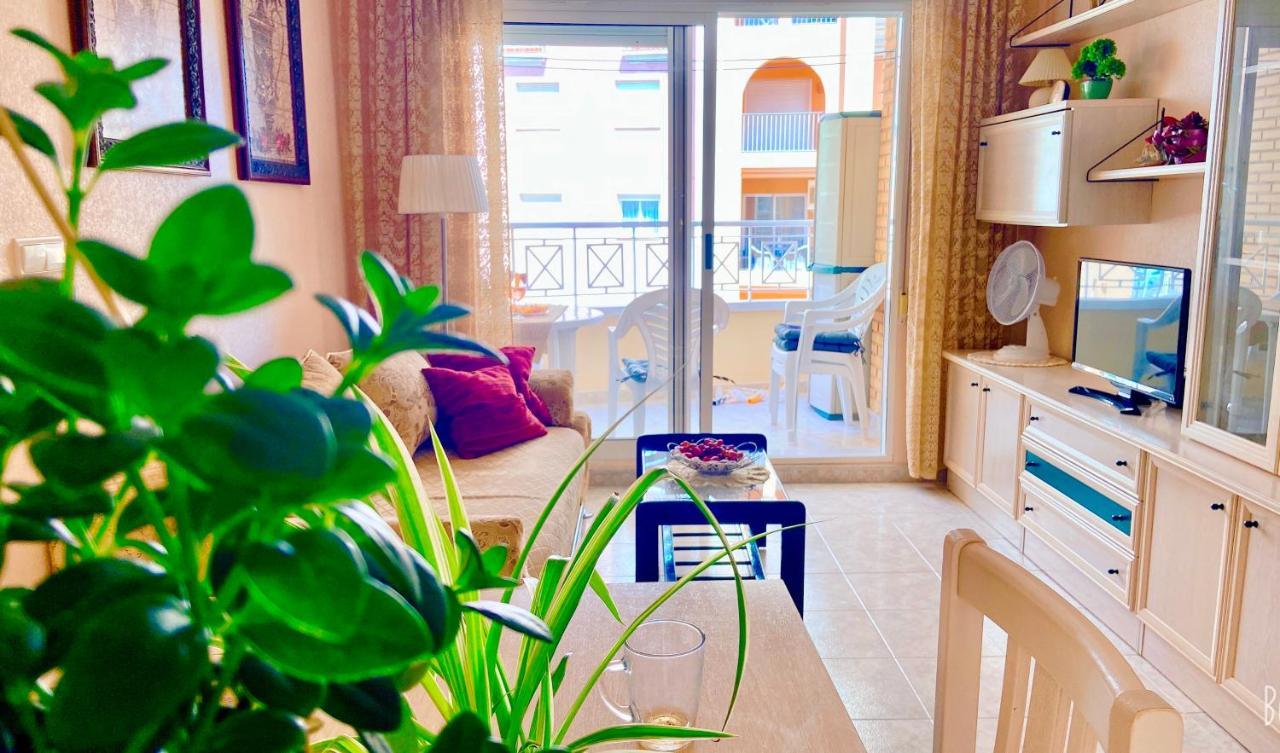 Beautiful Apartment Near Playa De Los Locos Torrevieja Eksteriør billede