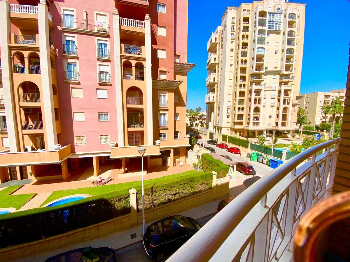 Beautiful Apartment Near Playa De Los Locos Torrevieja Eksteriør billede