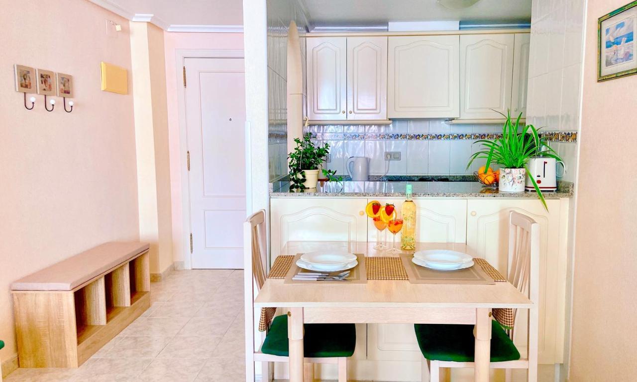 Beautiful Apartment Near Playa De Los Locos Torrevieja Eksteriør billede