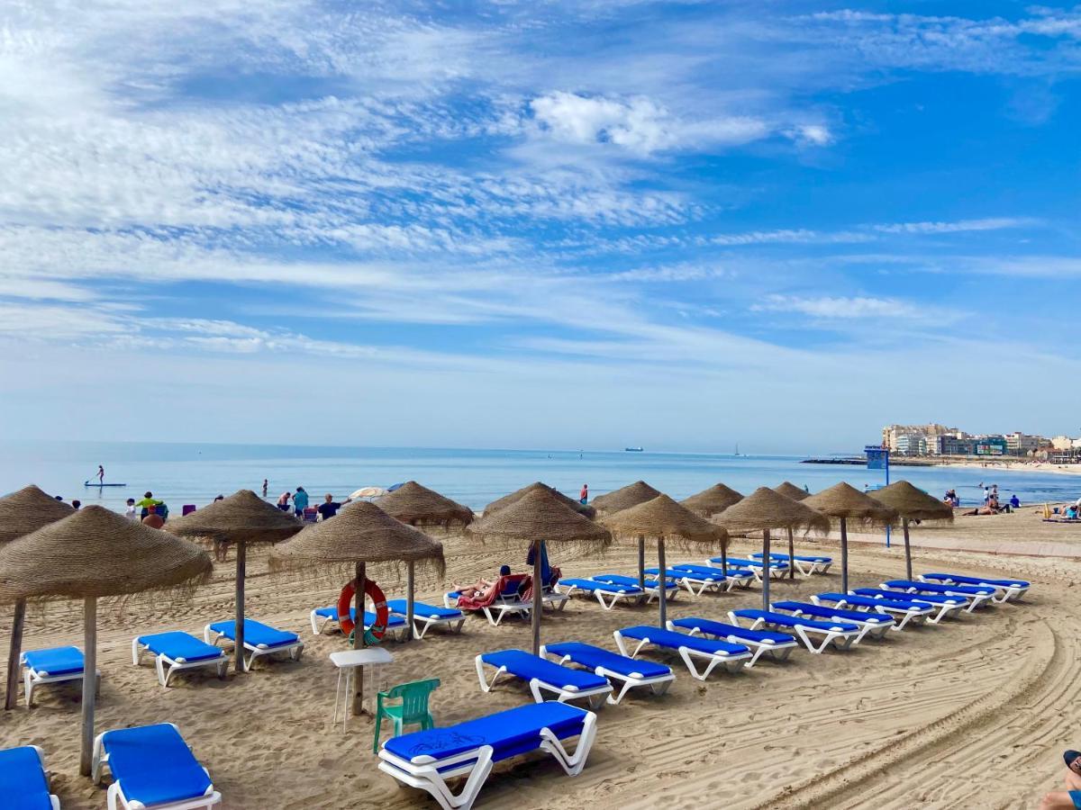 Beautiful Apartment Near Playa De Los Locos Torrevieja Eksteriør billede