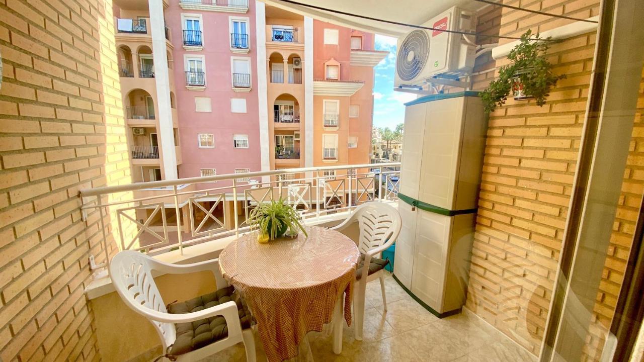 Beautiful Apartment Near Playa De Los Locos Torrevieja Eksteriør billede